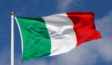 Italia a suspendat programul de privatizări.