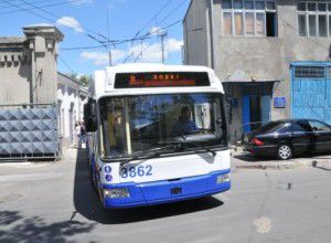 Троллейбусы №11 циркулируют по маршруту Московский проспект - парк La Izvor.