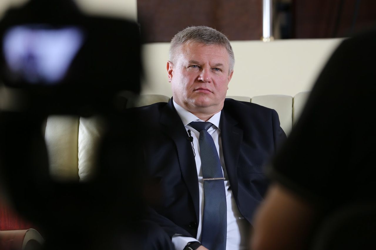 Супруга Геннадия Кузьмичева сообщила, что к нему никого не пускают.