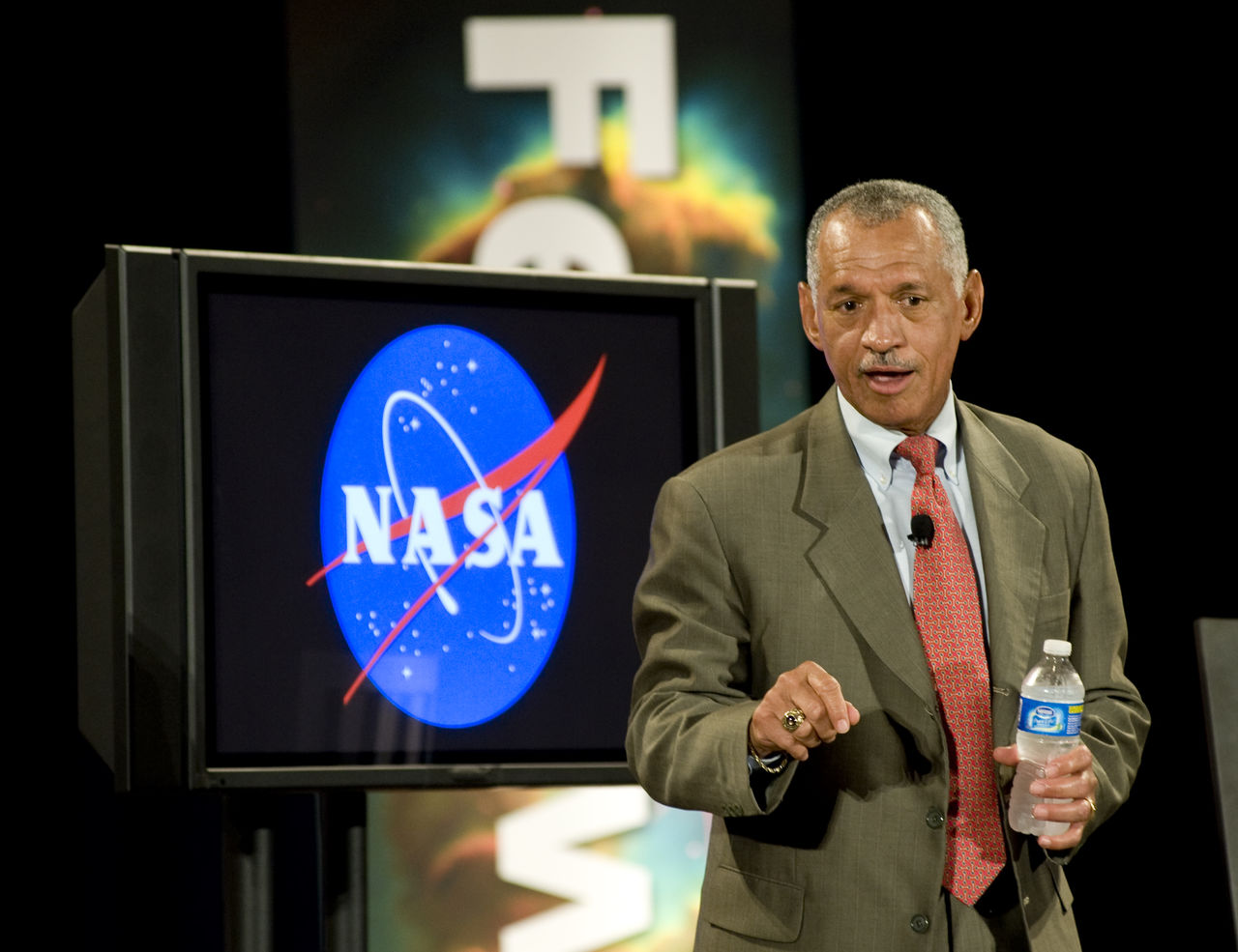 Глава NASA: США стали первой нацией, посетившей все планеты Солнечной системы.