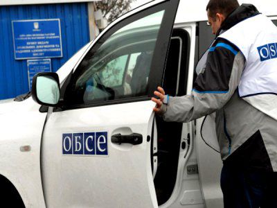 Ранее украинские власти сообщали об обстрелах позиций украинских военных из артиллерии в районе Старогнатовки.