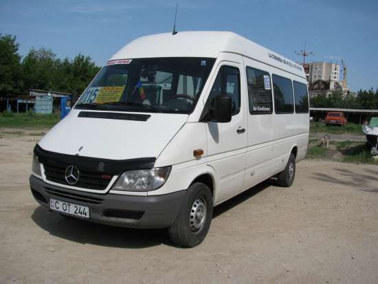 Șoferii care au activat pe ruta 115 vor fi transferaţi pe 185.
