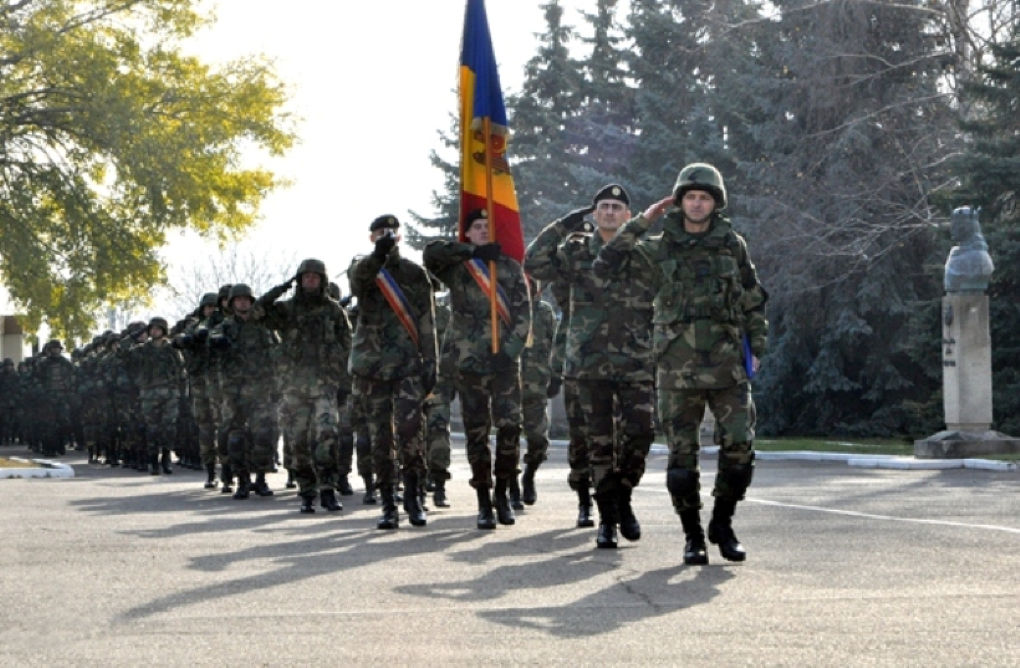 Военные-гимназисты не будут освобождаться от службы по истечению контракта.