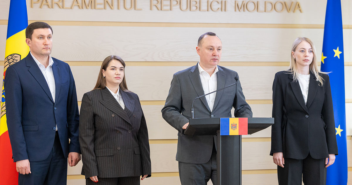 ПСРМ предлагает финансовую помощь ветеранам и организует Марш Победы 9 мая.