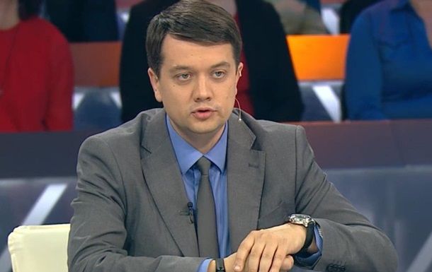 У Зеленского прокомментировали "паспортный" указ.