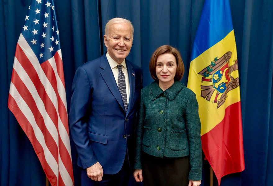 Санду пригласила Байдена посетить Молдову.