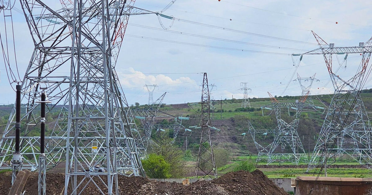 Construcția liniei electrice Vulcănești—Chișinău se apropie de finalizare.