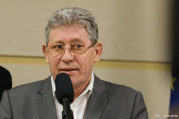 По словам Гимпу, Шор "виновен больше всех" в краже миллиарда долларов из молдавских банков.