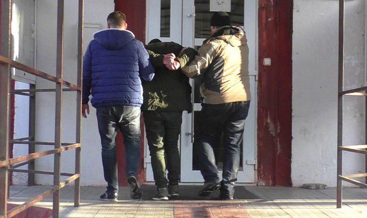 Материальный ущерб от серии краж, совершенных подозреваемым, составляет более 172 000 леев. 
