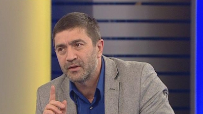 Юрий Рошка отличается развитым чувством юмором и не упускает ни одной возможности продемонстрировать его.