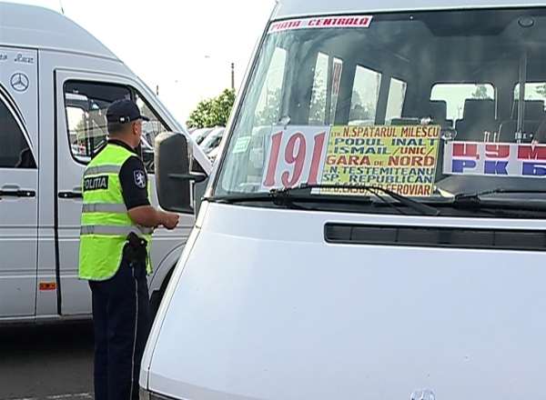 Primaria capitalei sustine ca a suplimentat numarul troleibuzelor si autobuzelor, ca urmare a grevei anuntate de catre mai multi soferi de microbuz.