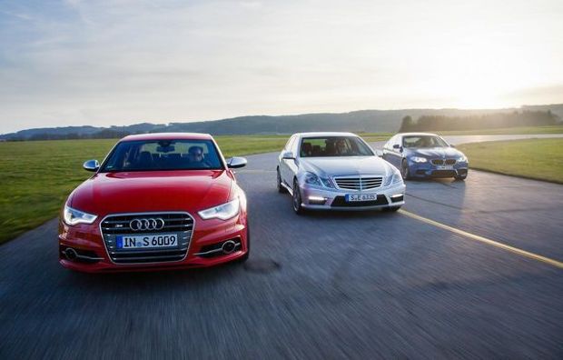 Audi și Mercedes se bat pentru locul doi în topul celor mai vândute mașini. Foto: Realitatea.md