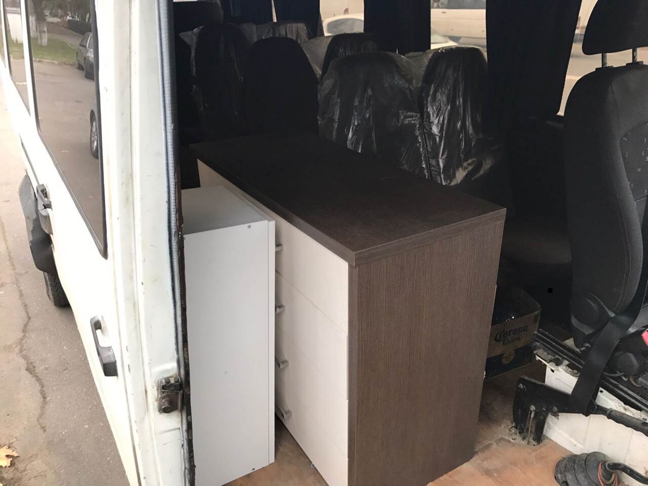 Își aduna lucrurile din casă pentru a se muta. Ce a pățit un bărbat