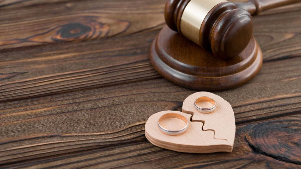Numărul divorțurilor a crescut de aproape două ori în zece ani.