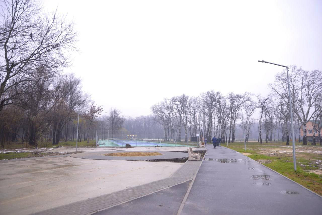 Продолжаются работы по обустройству парка "Ла Извор".