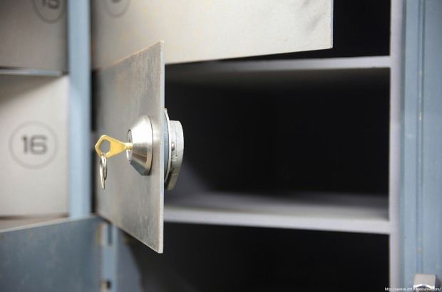 Secretomanie în jurul anchetei privind furtul din saufeurile unei bănci comerciale din Chișinău.