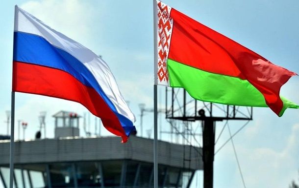 Беларусь разрешила РФ перебрасывать на свою территорию военную технику.