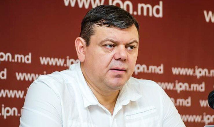 Политический аналитик Роман Михэеш.
