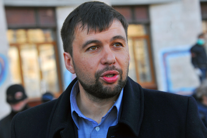 "Мы проводим планомерную подготовку к референдуму 11 мая. Формируем окружные избирательные комиссии, печатаем бюллетени", - сказал Пушилин.