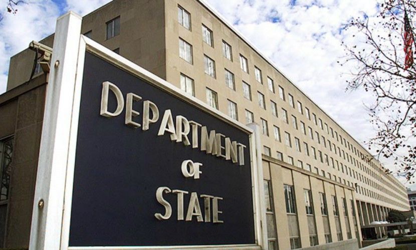 Госдепартамент США призвал Россию и ополченцев начать соблюдать режим прекращения огня в Донбассе.