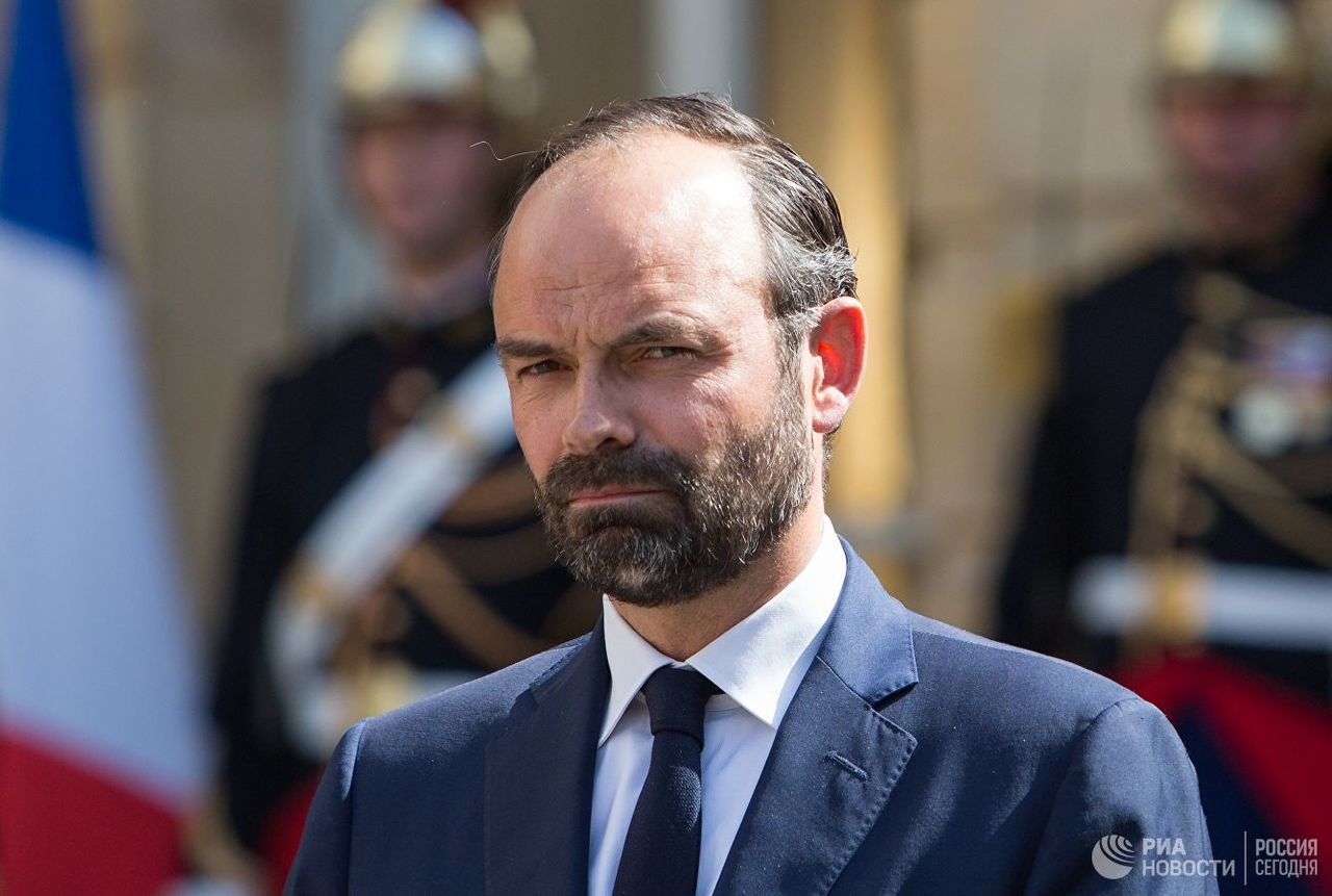 Премьер Франции: Антироссийские санкции могут отменить в любой момент.