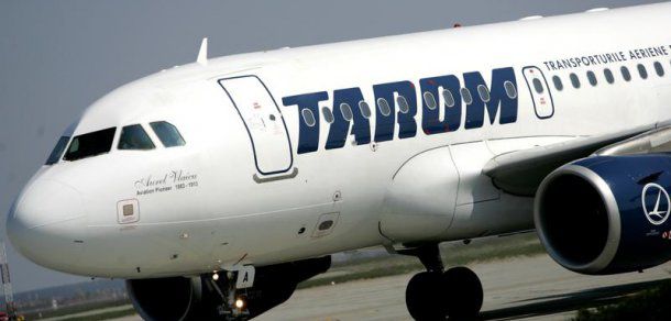 Guvernul României negociază cu mai multe companii pentru vânzarea unui pachet de acţiuni la TAROM. Foto: dailytraveller.ro