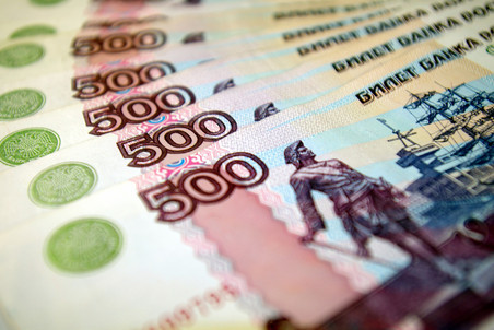 Кабинет министров Крыма планирует с апреля перейти на рублевую систему расчетов.