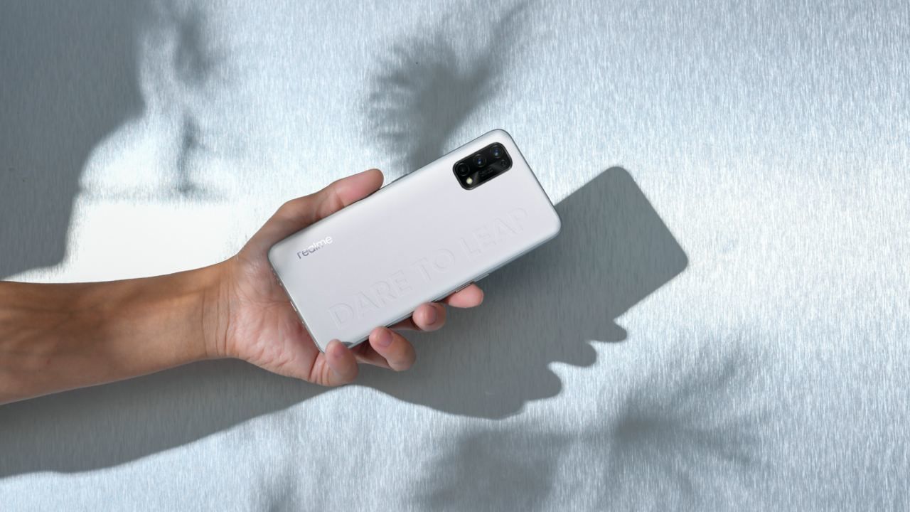 Realme представила один из самых доступных 5G-смартфонов.