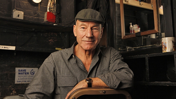 Actorul Patrick Stewart, starul serialului "Star Trek: The Next Generation", s-a căsătorit.