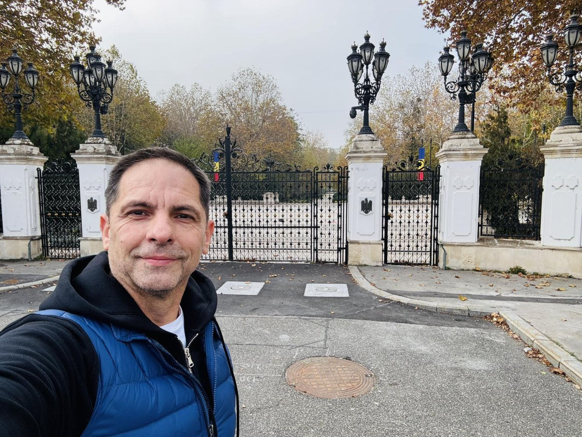 Negru, despre rezultatele alegerilor din România: Să câștigi un tur prezidențial fără să apari la TV e noua orânduire media.