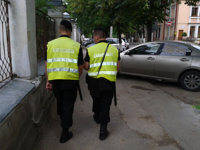 Молодёжь не идёт в карабинеры: престиж профессии упал.