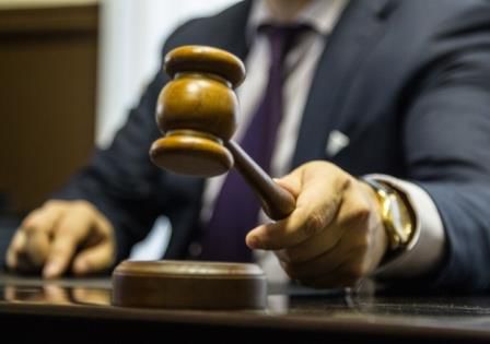 Президент Молдовы Игорь Додон подписал указы о назначении на должность 33 начинающих судей.