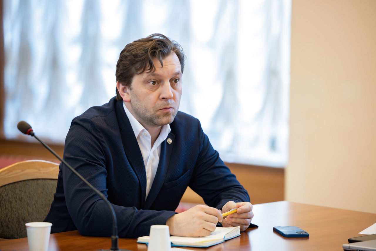 Алайба об аэропорте: Важно стабилизировать ситуацию.