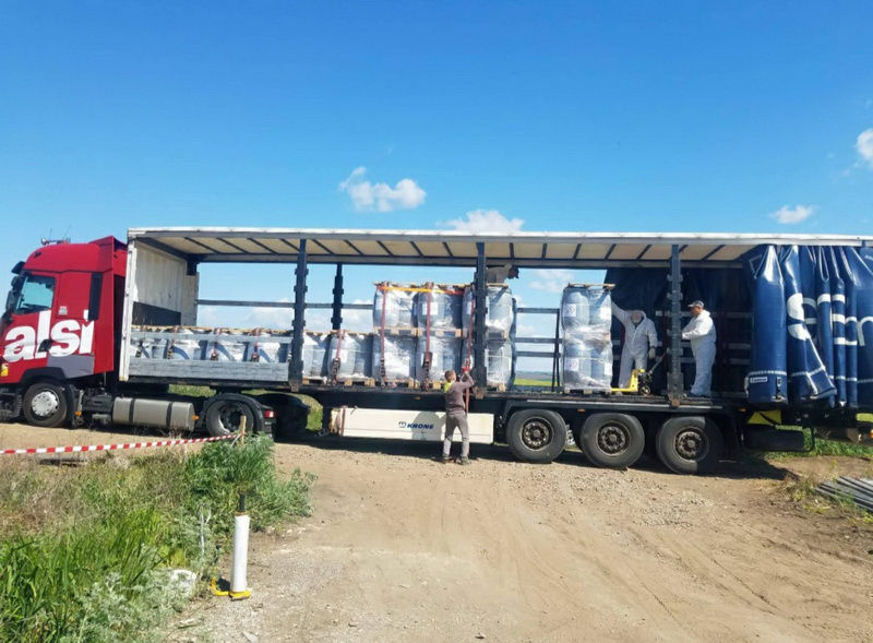 Продолжается сбор и вывоз из Приднестровья токсичных пестицидов.