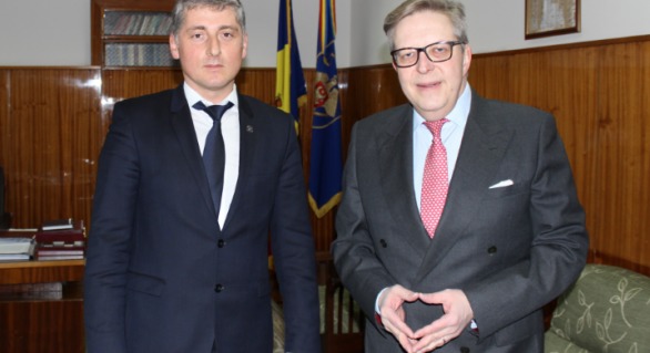Pirkka Tapiola a vizitat Procuratura Generală, unde a avut o întrevedere cu Procurorul General, Eduard Harunjen.