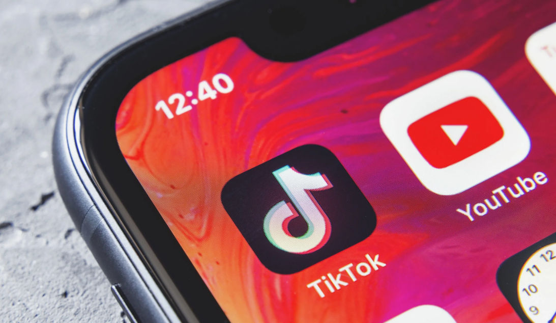 Еврокомиссия расследует влияние YouTube, TikTok и Snapchat на психическое здоровье.