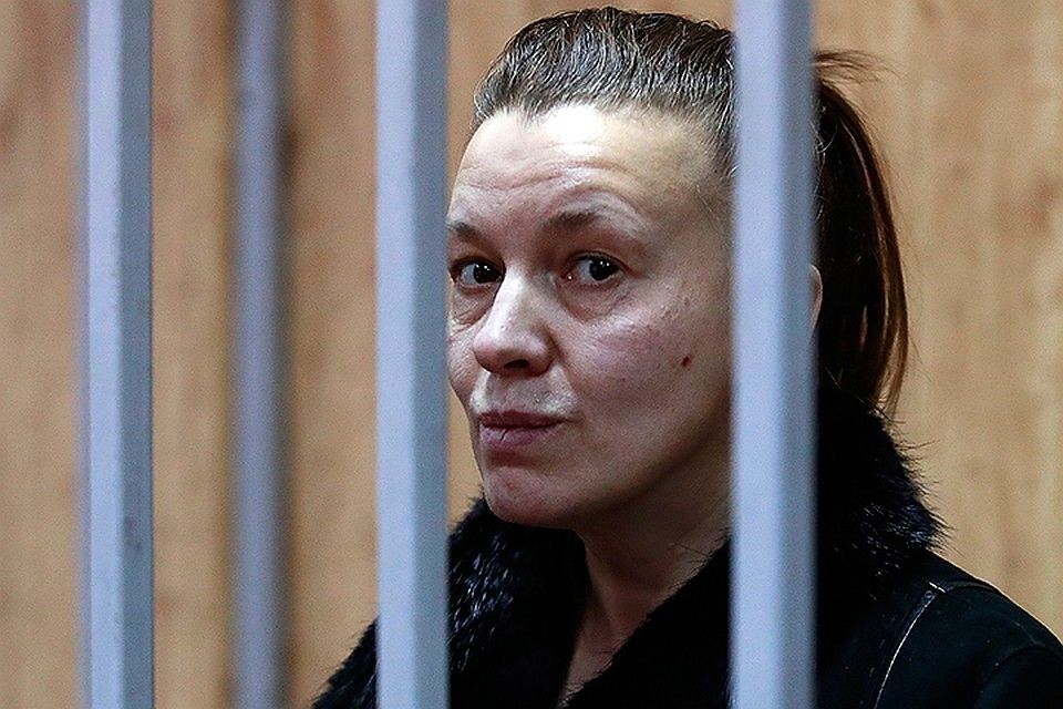 Мать девочки, которая была найдена в столичной квартире в антисанитарных условиях, признали невменяемой.