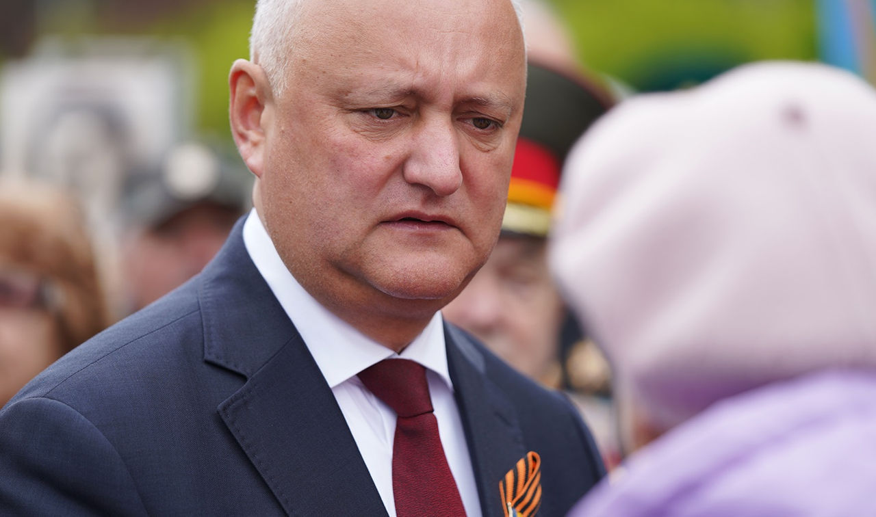 Додон: ПСРМ откроет горячую линию для помощи оштрафованным за георгиевскую ленту.