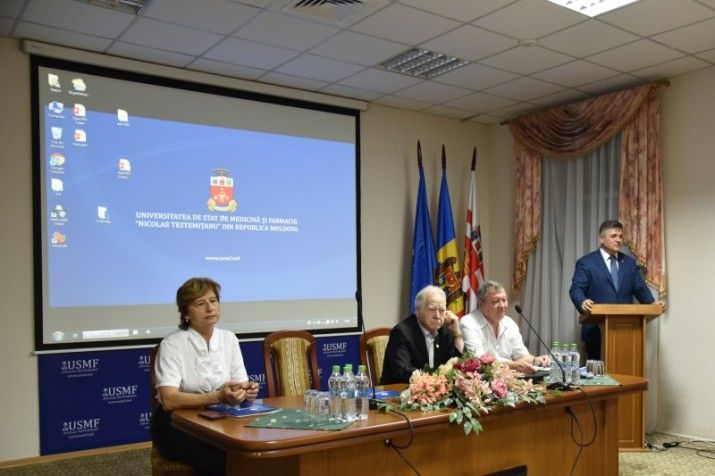Школа менеджмента и общественного здоровья стартовала в Кишиневе, сообщает пресс-служба молдавского медуниверситета.