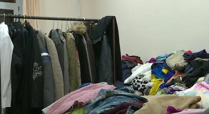 В здании Госуниверситета работает социальный гардероб.
