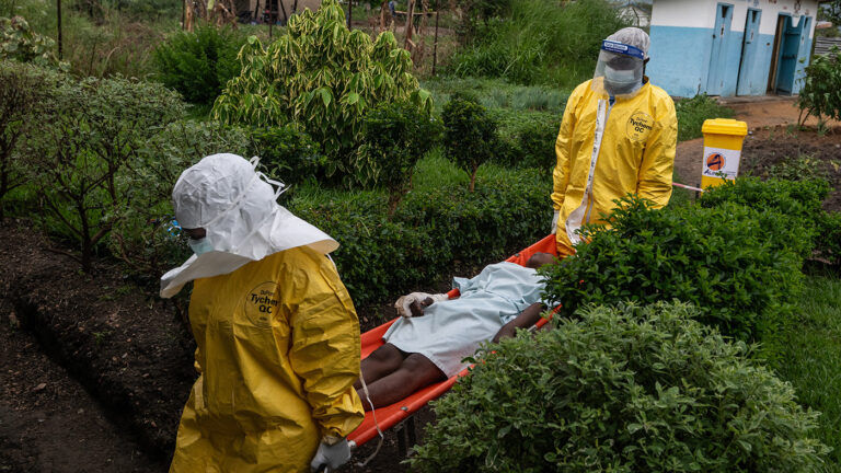 Reducerea ajutorului occidental a provocat izbucnirea focarului de Ebola în Congo.