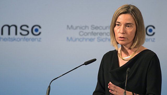 Страны ЕС договорились координировать расходы на оборону, заявила Могерини.