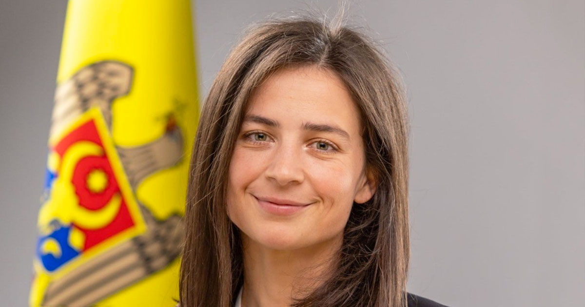 Fost deputat PAS, numit secretar de stat la Ministerul Culturii.
