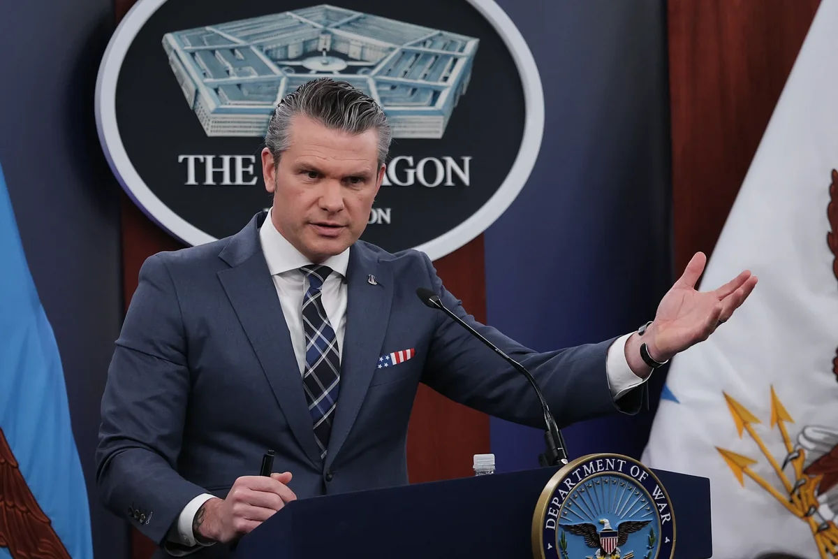 Hegseth: SUA intenționează să treacă baza de apărare în „stare de război”.