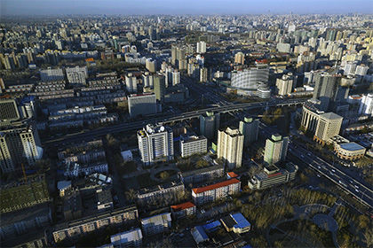 Пекин расположен на равнине, под которой тысячелетиями скапливались грунтовые воды.
