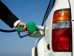 Conducerea unei companii petroliere, judecată pentru corupere activă