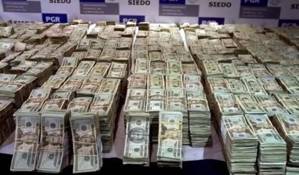 При администрации Барака Обамы долг вырос почти на 80 процентов.