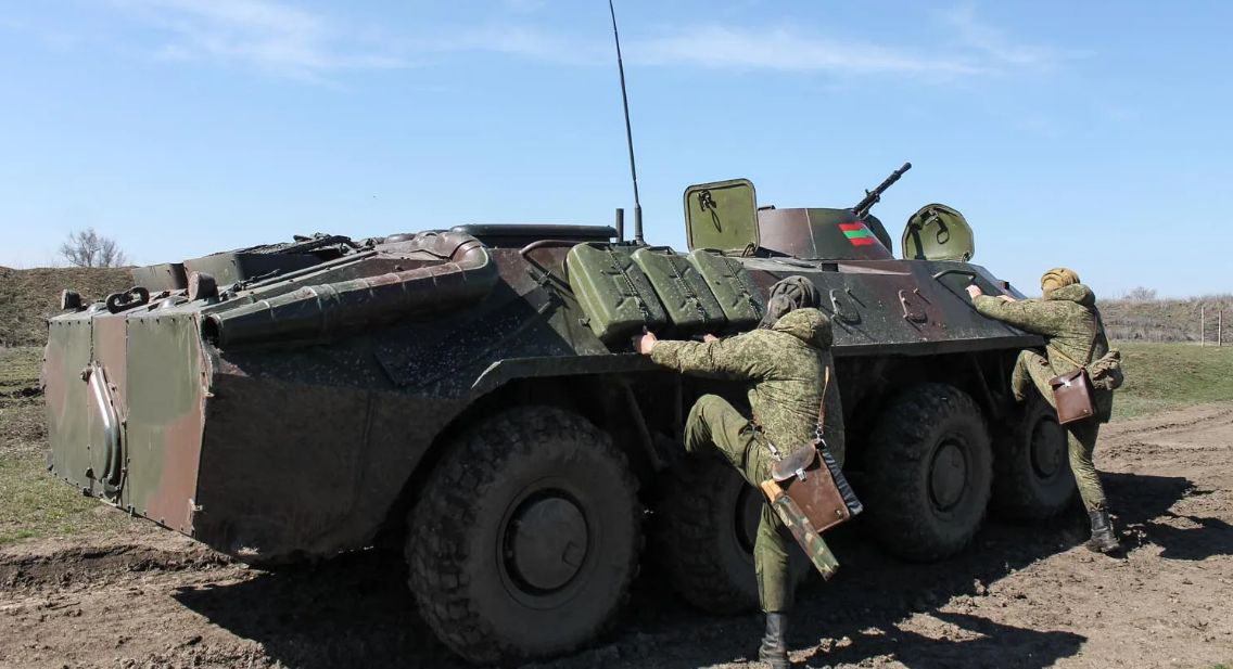 Российские военные провели в Приднестровье занятия по огневой подготовке.