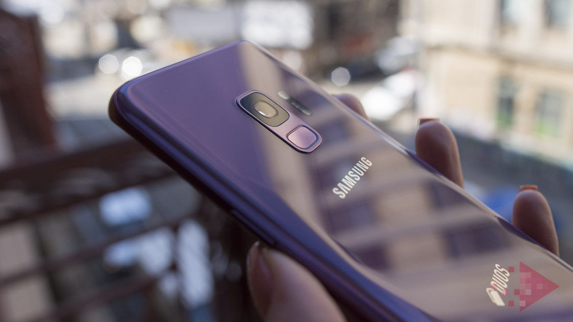 Samsung are tehnologia care îți încarcă telefonul cu adevărat wireless. 