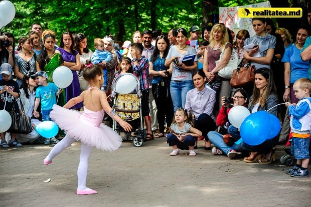 Ziua Mondială a Refugiaţilor: Moldova le-a devenit a doua casă. Foto simbol: realitatea.md